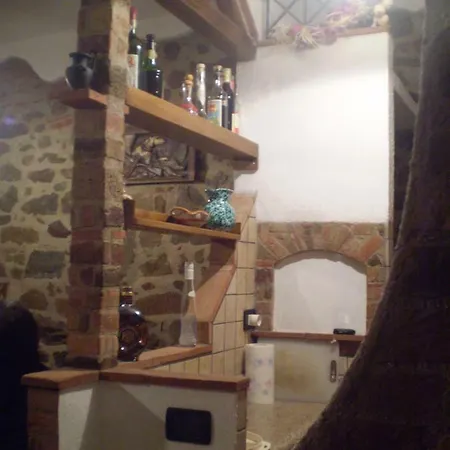 Apartament La Casa Di Antonella Vetulonia
